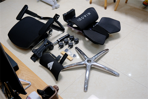 骁骑X5S人体工学电竞椅开箱使用测评pg电子模拟器免费版承托到位更炫酷(图14)